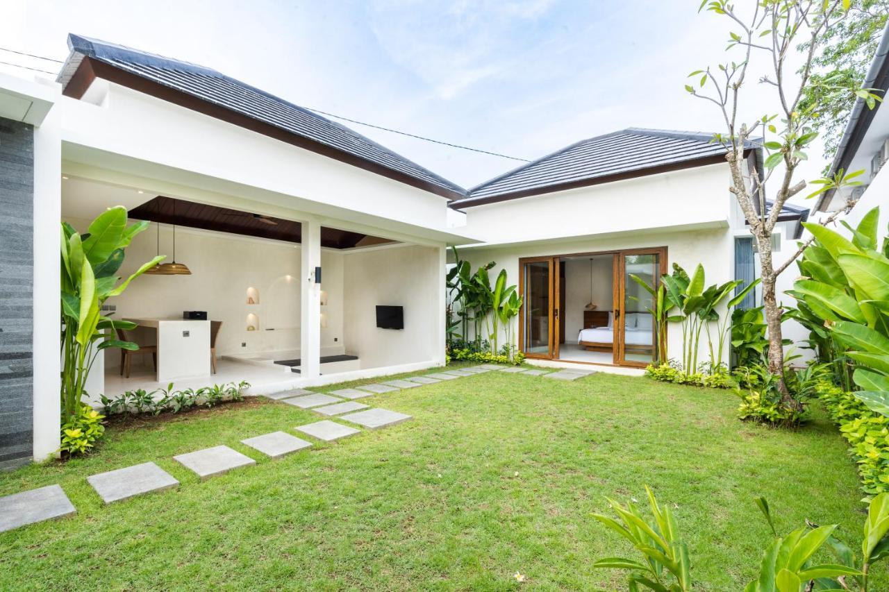 J4 Villas Sanur Esterno foto