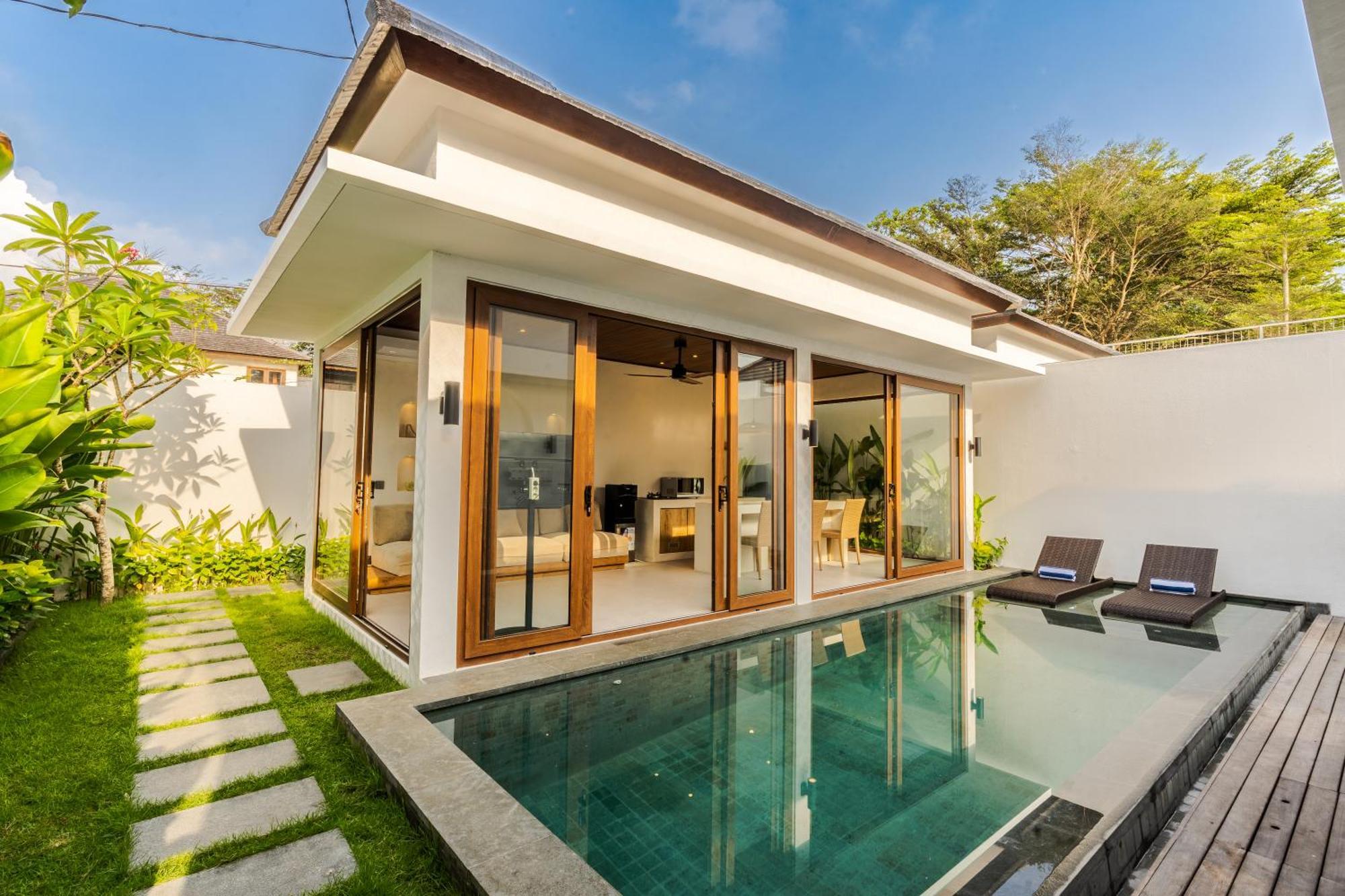 J4 Villas Sanur Esterno foto