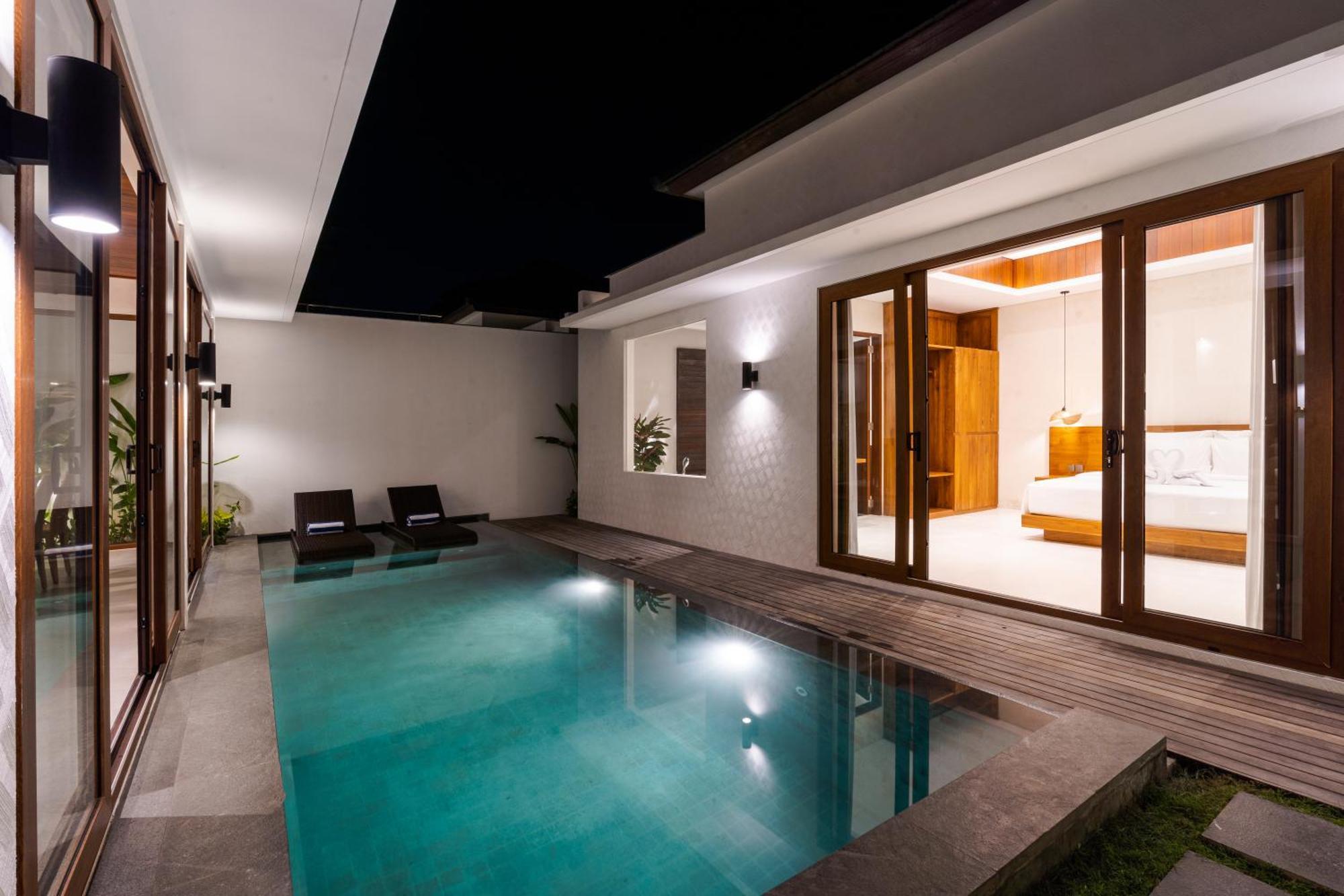 J4 Villas Sanur Esterno foto