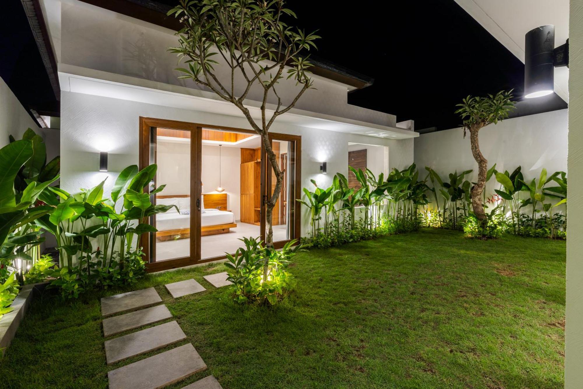 J4 Villas Sanur Esterno foto